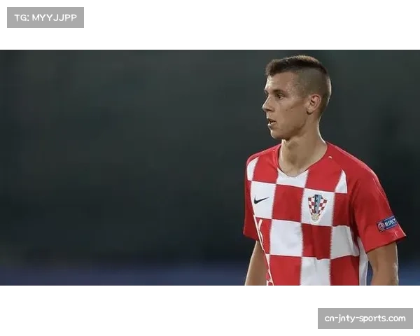 本科维奇头球攻门得手 三镇区域防守与人盯人衔接存漏洞 本科维奇头球攻门得手 三镇区域防守与人盯人衔接存漏洞